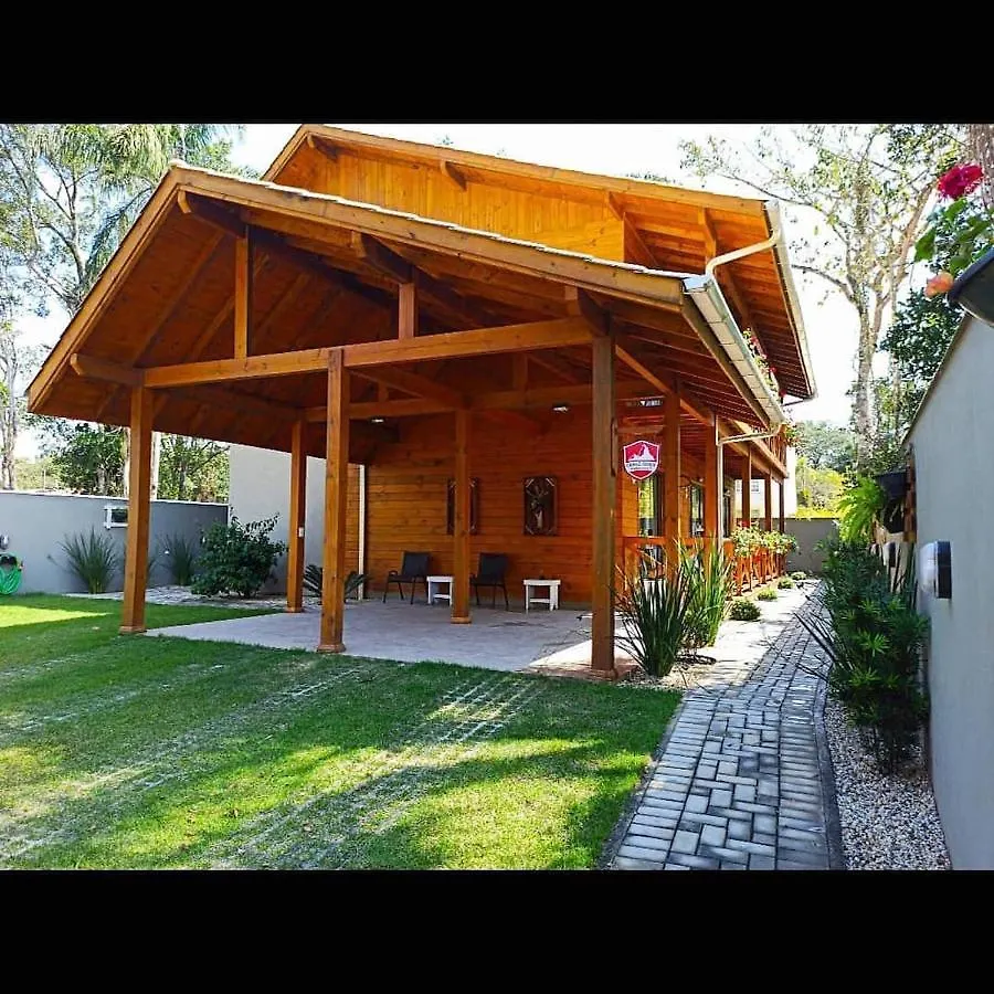 Guest house Pousada Chale Suico Bombinhas