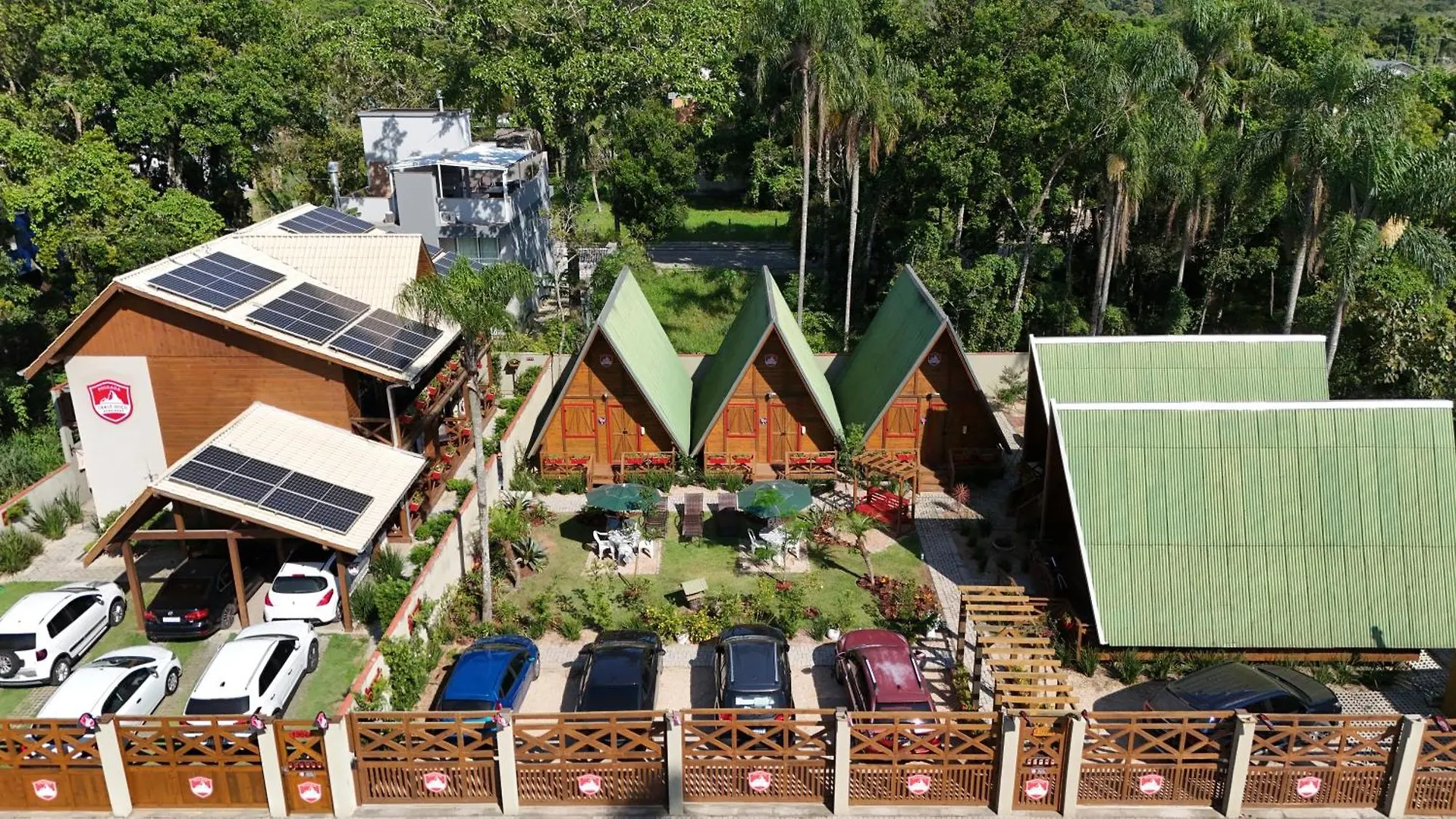 *** Casa de hóspedes Chalé Suiço Bombinhas Brasil